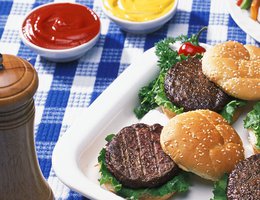 GROCERY STORE: Picnic with grilled hamburgers