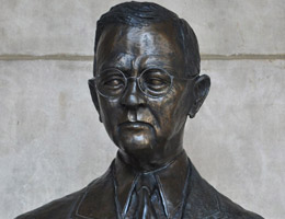 Hartley Burr Alexander busto de Tom Palmerton