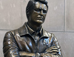 Tom Osborne Bust by Matthew Placzek